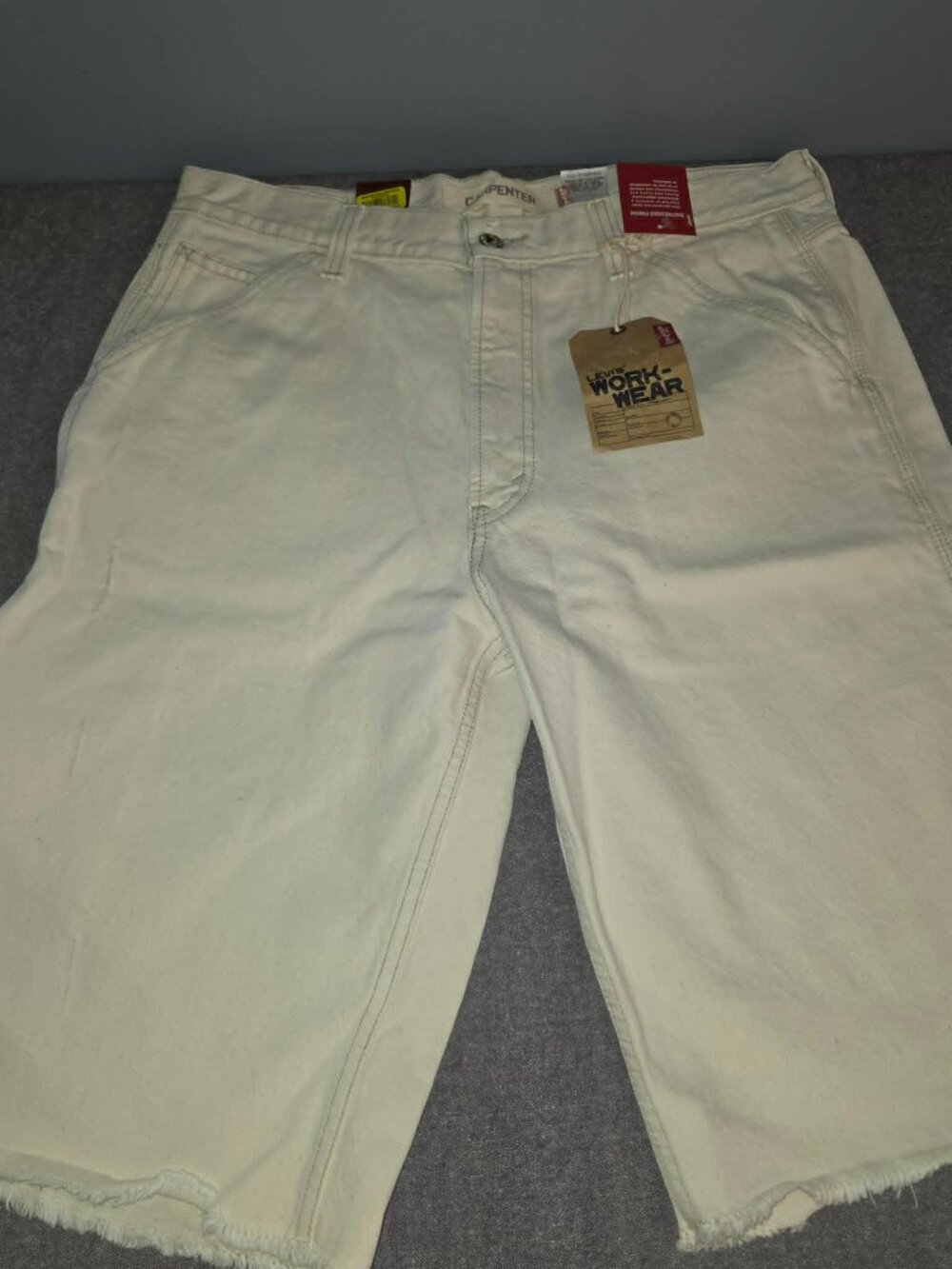 Levi's Workwear Carpenter Shorts Men's 34 White Distressed NWT